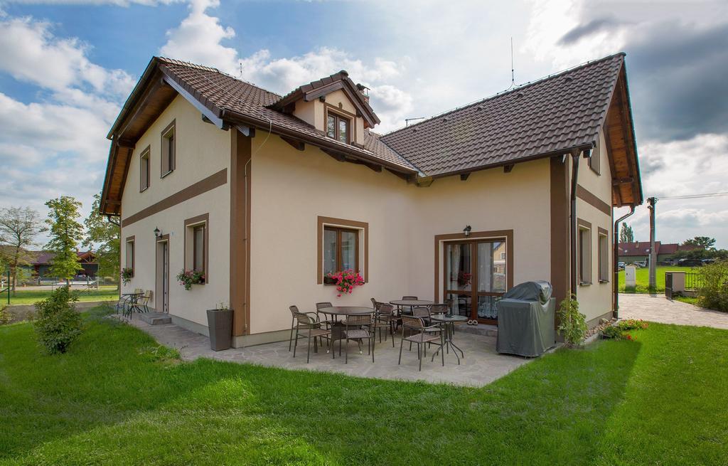 Penzion Domanin Тршебонь Екстер'єр фото